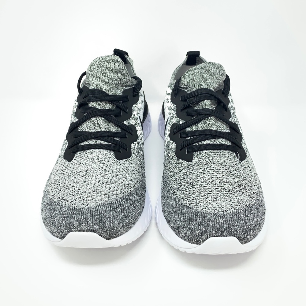 Nike Epic React Flyknit 2 'Oreo' Running Shoe - Picture 4 of 8
